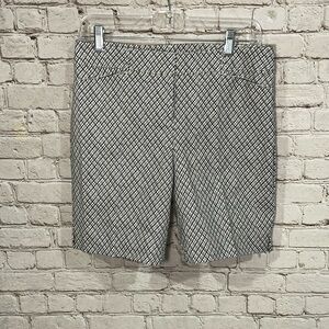 White House Black Market Patterned Shorts Size 6